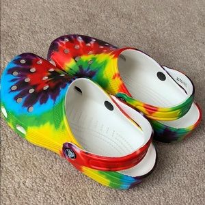 tie-dye crocs